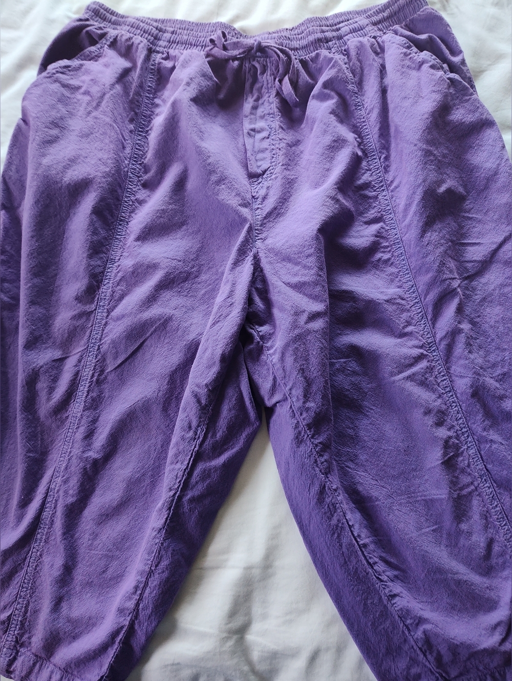 Bobbie Brooks Woman Capri's. Size 18W/20W. Elastic Waist. 18" Inseam. - Picture 3 of 8